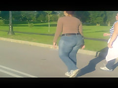 Mature latina supa thick in loose jeans